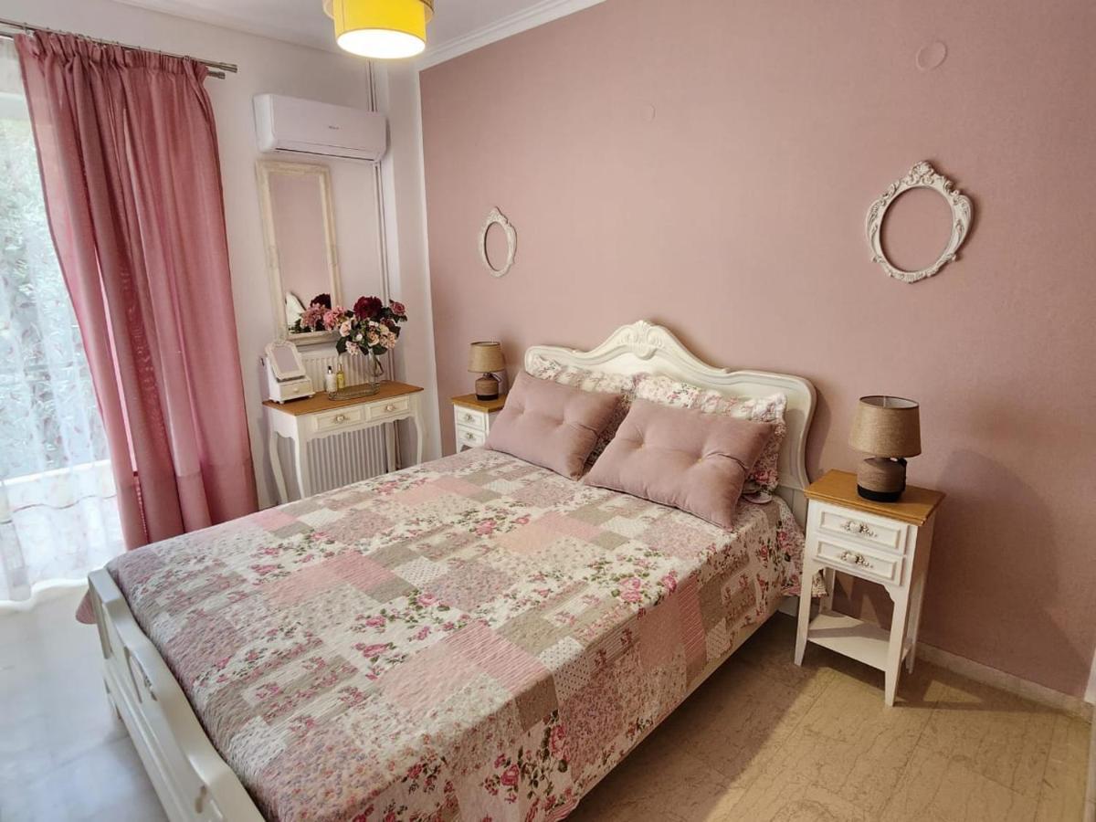Queen Aspri Apartment 3' Min To The Beach! Antikyra Eksteriør bilde