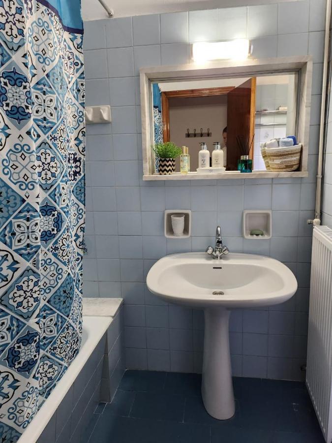 Queen Aspri Apartment 3' Min To The Beach! Antikyra Eksteriør bilde