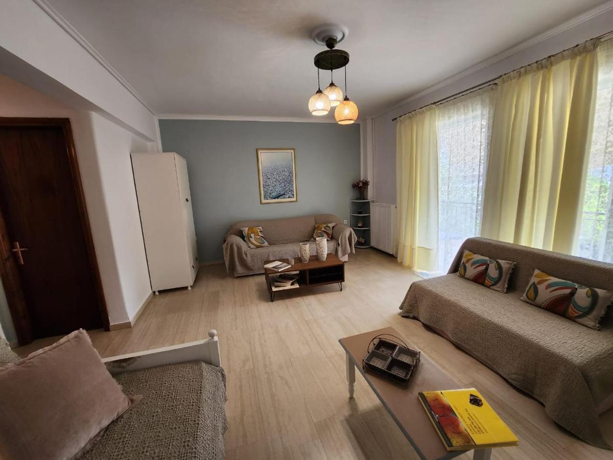 Queen Aspri Apartment 3' Min To The Beach! Antikyra Eksteriør bilde
