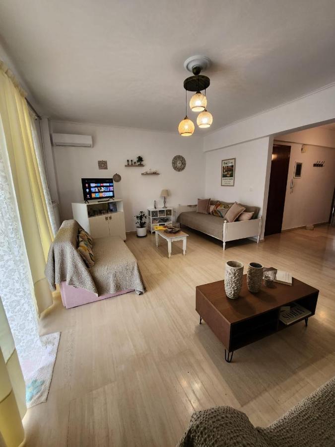 Queen Aspri Apartment 3' Min To The Beach! Antikyra Eksteriør bilde